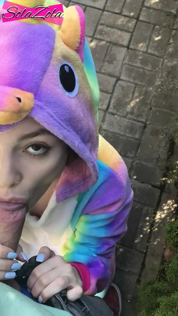 SolaZola: Unicorn excitat este futut