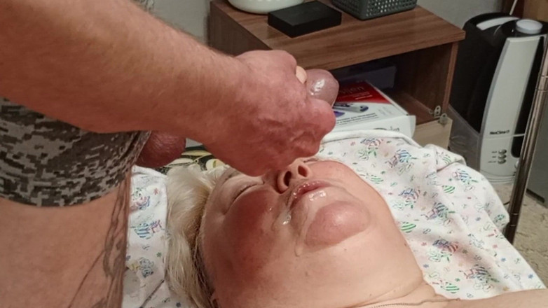 Zona901: Sąsiad dostaje spust Po tym, jak szarpię mojego penisa