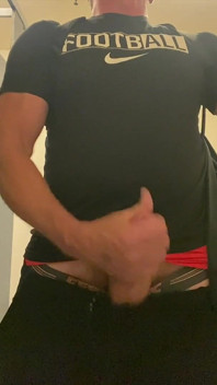 Jockdad87 Is Horny in the Bathroom Again