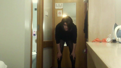 EmmaLeeTV - Nylon Fetish Tranny: Hraní s ptákem ve vzorované punčochách
