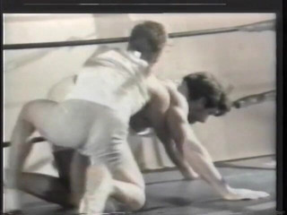 Gays Case: Two hot guys are wrestling in the ring