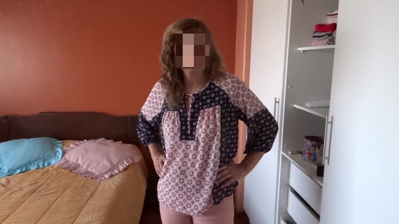 Ardientes69: Stiefzoon Laat Me Zijn Grote Harde Pik Zien En Vraagt...