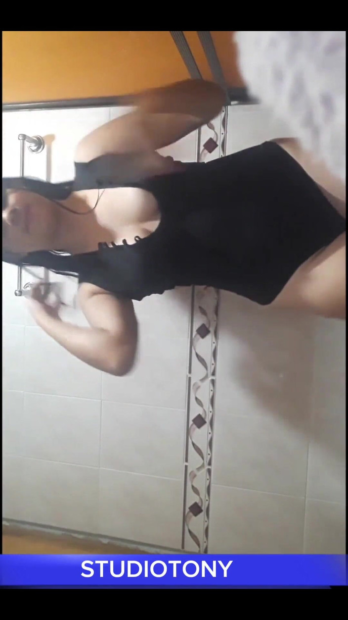 Studiotony: Truth or Dare with a Roommate Who Ended up with...