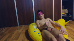 Floatie Boy: Schau zu, wie ich aufblasbare Banane explodiere, reite und wichse