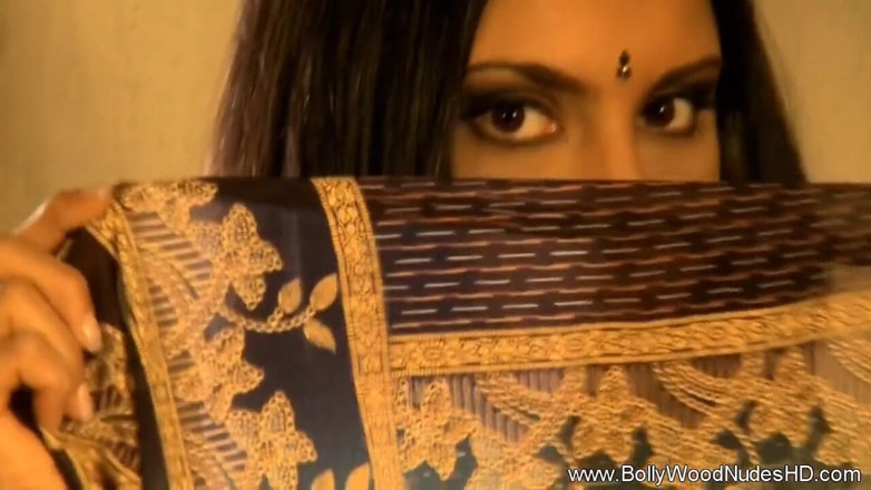 Bollywood Nudes: Exotic lover will do your bidding tonight