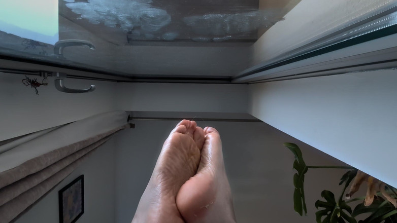 Goddess Transcendence: 5 minit ibadah kaki – latihan ketaatan femdom