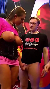 Ggg - bocca aperta per il team di Bukkake