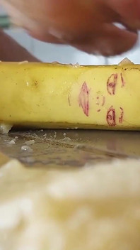 Saya crush pisang seperti batang awak