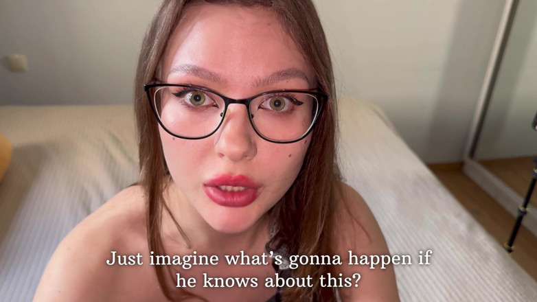 Alexa Poshspicy: POV: แม่เลี้ยงยอมให้เย็ดตูดแลกความลับเล็กๆ ของเธอ