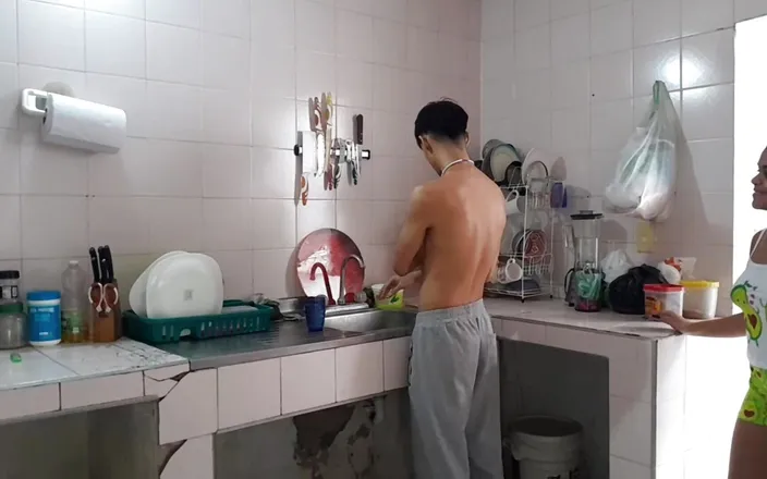 ValentinaHot10: Tenant Since You Washed the Dishes I'm Going to Let...