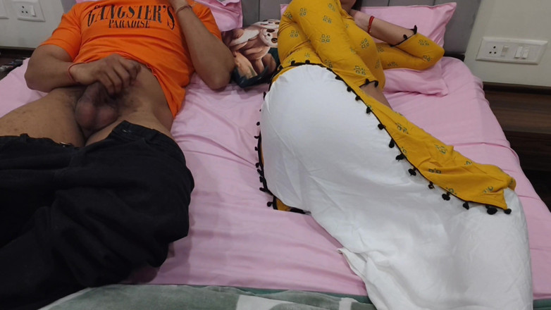 Hornycouple149: Decidi se masturbar no quarto da meia-irmã (18+ meia-irmã gostosa)