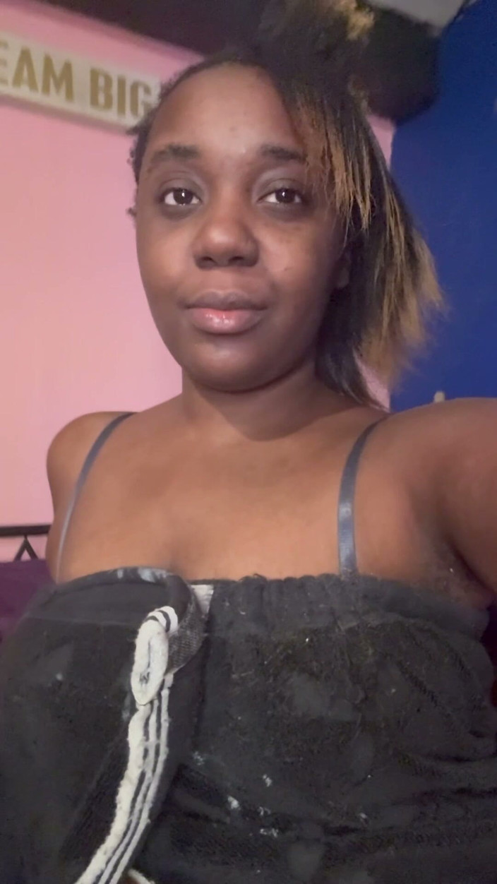 ALLIYAH ALECIA: Alliyah Alecia Sexy Body Closeup Nude