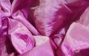 Satin and silky: 이웃 바비의 핑크 색 새틴 실크 살와르로 자지 문지르기 (39)