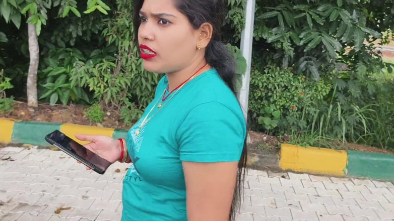 Sona bhabhi: ภรรยาโอดิยาเดซี่ สนุกกับแฟนหนุ่มในสวนสาธารณะ