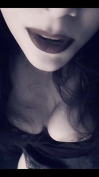 A Little Bit of Stepmommy Roleplay While Sexting