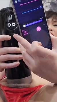 Esta bomba de polla electrónica Fleshlight es muy fuerte