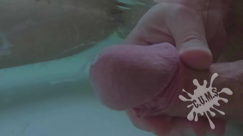 Cum Juggler: C.U.M.S - Zblízka a zpomalený pohyb - Solo Cumshot # 37