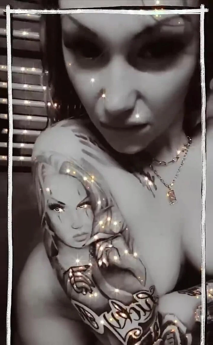 Goddess Misha Goldy: The Key to My Heart Is Your Financial Slavery