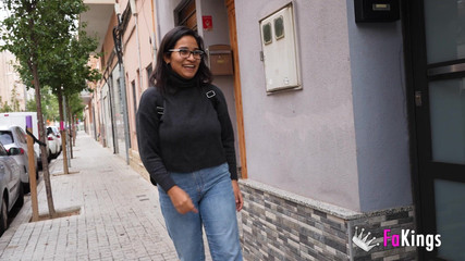 FAKings: İri göğüslü latin Lana Villafuerte çok ateşli! Duş, mastürbasyon ve iyi...