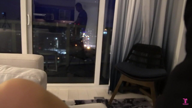 Teddy Tarantino: Velký zadek Victoria June a Teddy Tarantino Skutečný amatérský sex