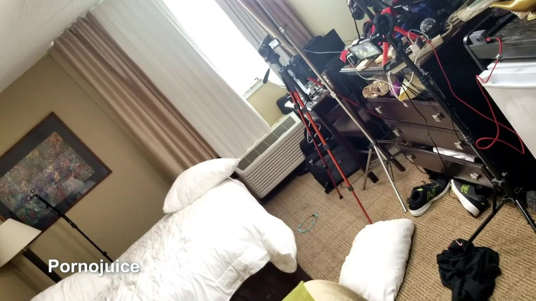 Gentleman Porno: 30 分钟版本的 mfff 跨人种狂欢。