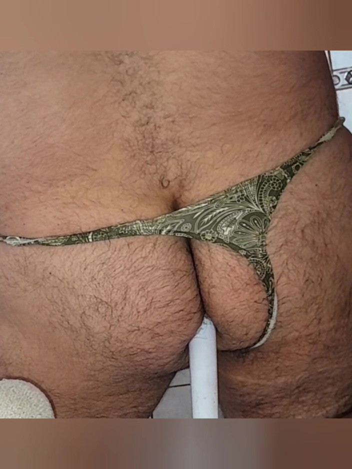 Davidandrexxx: 녹색 얇은 끈 팬티를 이용한 멋진 정액과 항문 삽입