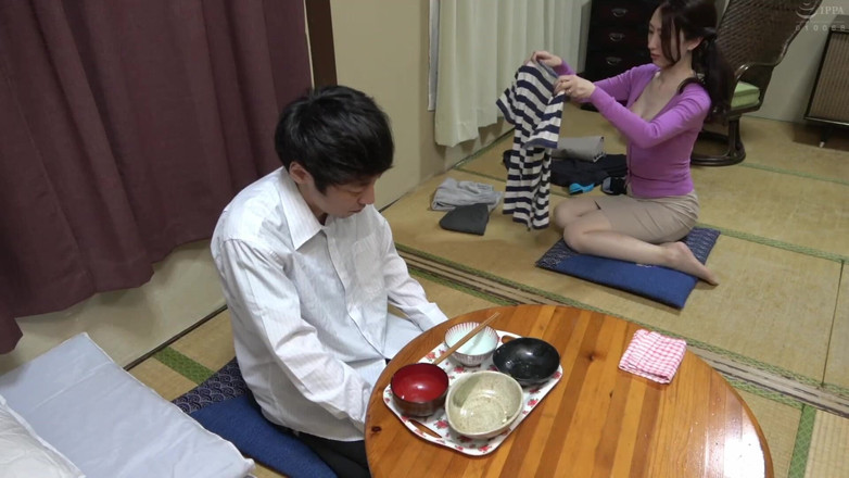 Vulture: Bătrâna drăguță care administrează clădirea de apartamente - chiar vreau să...