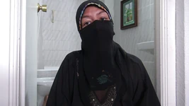 Madura muçulmana milf humilha empresário turco em Londres