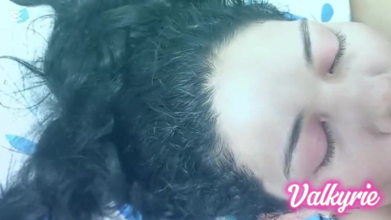 Valkyrieandluigy: Close-up pijpbeurt diep in de keel