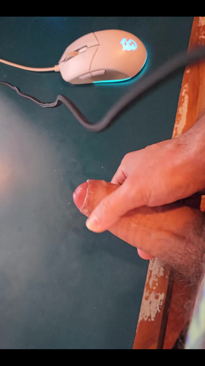 Ravingr: Quick Cum Shot