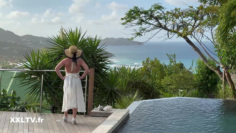 XXLTVFR: On Holidays with Tiffany Leiddi