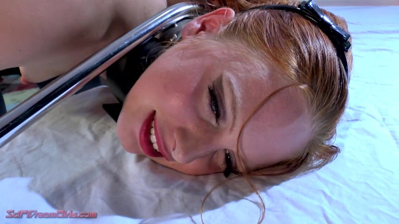 SciFi DreamGirls: SciFi dreamgirls Episodio # 13: Ashley 3000 la riprogrammatrice