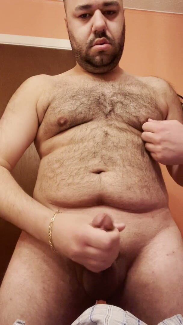 D Longer: Masturbando meu pau! Gozada e jogo do mamilo!