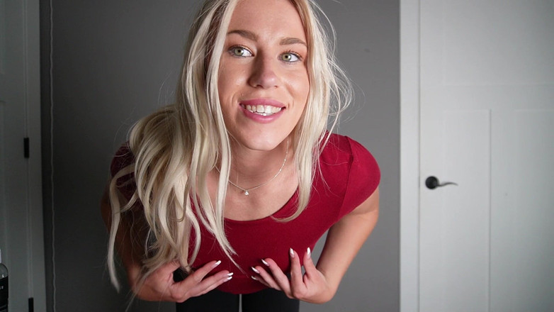 Keeks3005: Trying on Different Tops for You