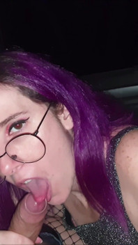 Blowjob in the Car!