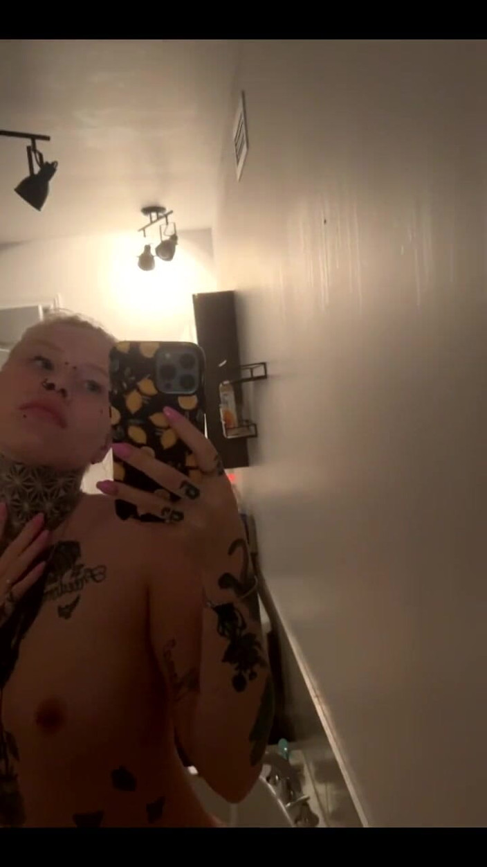 Melina: 2916585266