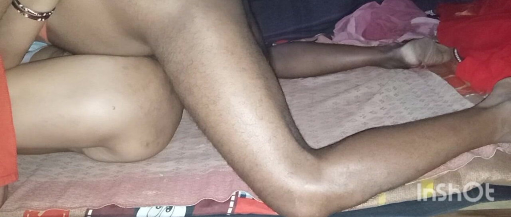 Yourindiancuople84: Une villageoise desi mariée et son mari baisent dans une...