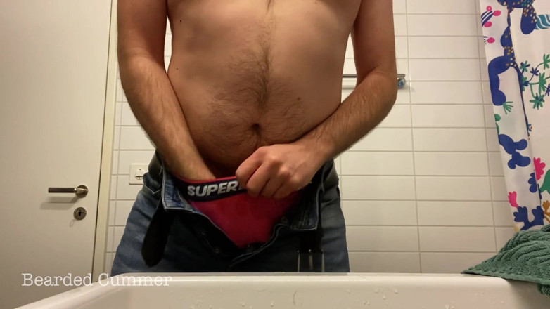 Beardedcummer: Ayah beruang berbulu mencukur peler dan memakai tandu peler - tanpa...
