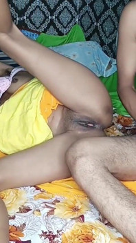 When a 9-inch Thick Dragon Kodam Entered Sister-in-law's Small Burr, She Started Crying and Screaming, Desi Dragon Kodam Shot with Sister-in-law.
