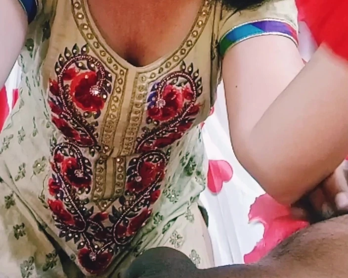 Bolly Karma: Sexberoende slampig tjej smutsig sexscen