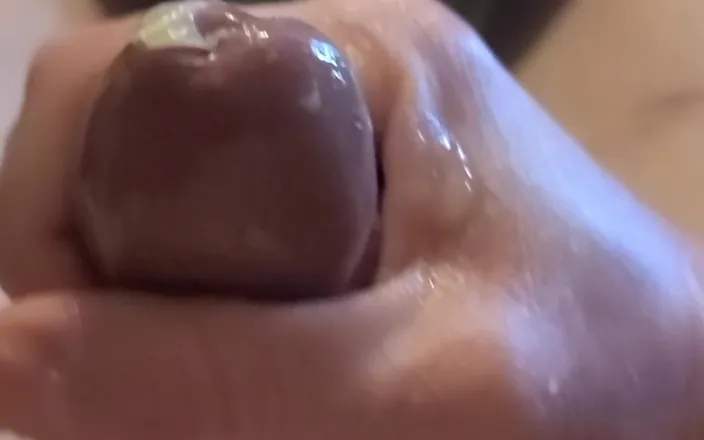 Contraby: Amateur Hand Job Big Cum