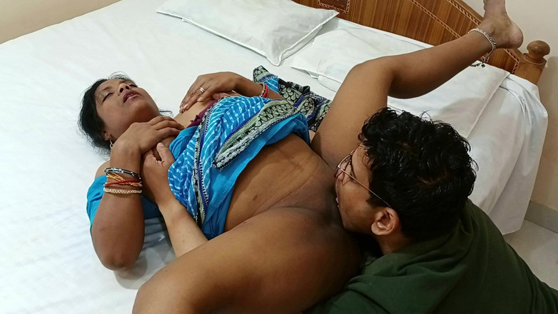 Popmini: Beautiful Super Sexy Indian Hot Bhabhi Simran Sex Video with...