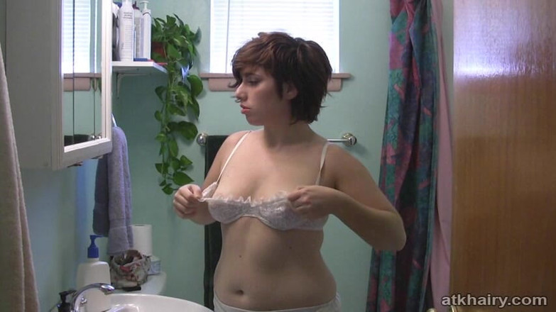 ATK Hairy: Bermain pepek berbulu