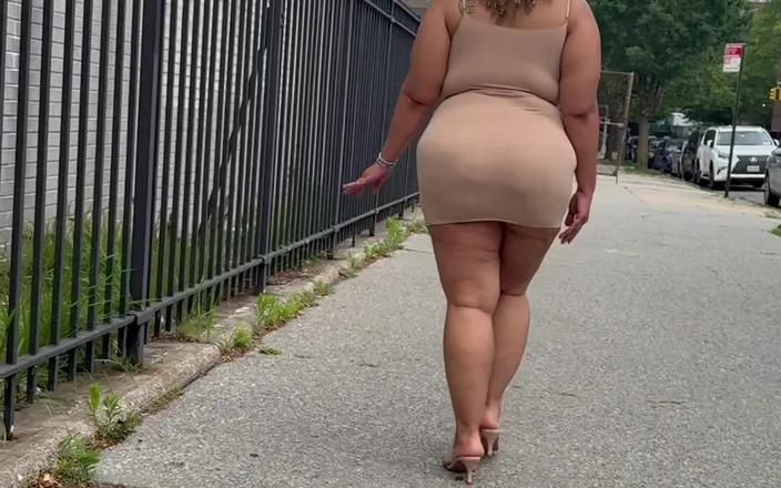 PutiLing: Boricua Mami - Thick Legs - Fat Ass - Mini Skirt - High Heels...