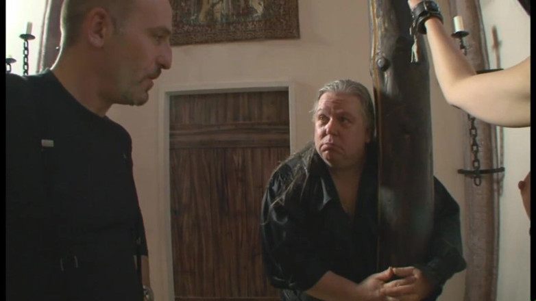Absolute BDSM films - The original: Un vieux, une petite fille se fait fouetter