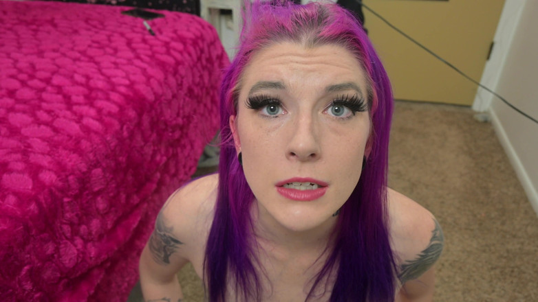 Missellie8: Drain Down My Neck Please
