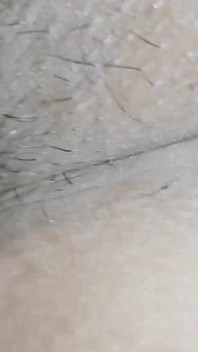 Padrastro tratando de follar anal profundo con hijastra