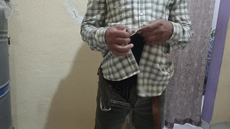 LovedSunsine1990: Enak banget kalau istriku nggak bisa dipuasin sama besar