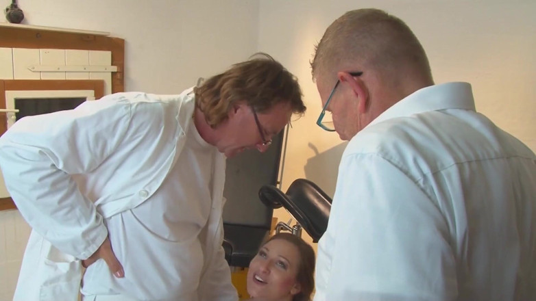 German Porn: German girl at gynecologist