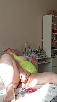 털이 무성한 보지와 거유 시어머니